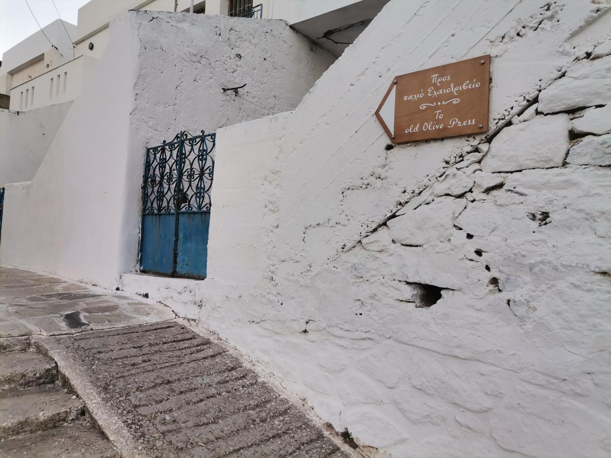 Apartament Naxos Mountain Retreat - Tiny House Build On Rock Koronos Zewnętrze zdjęcie